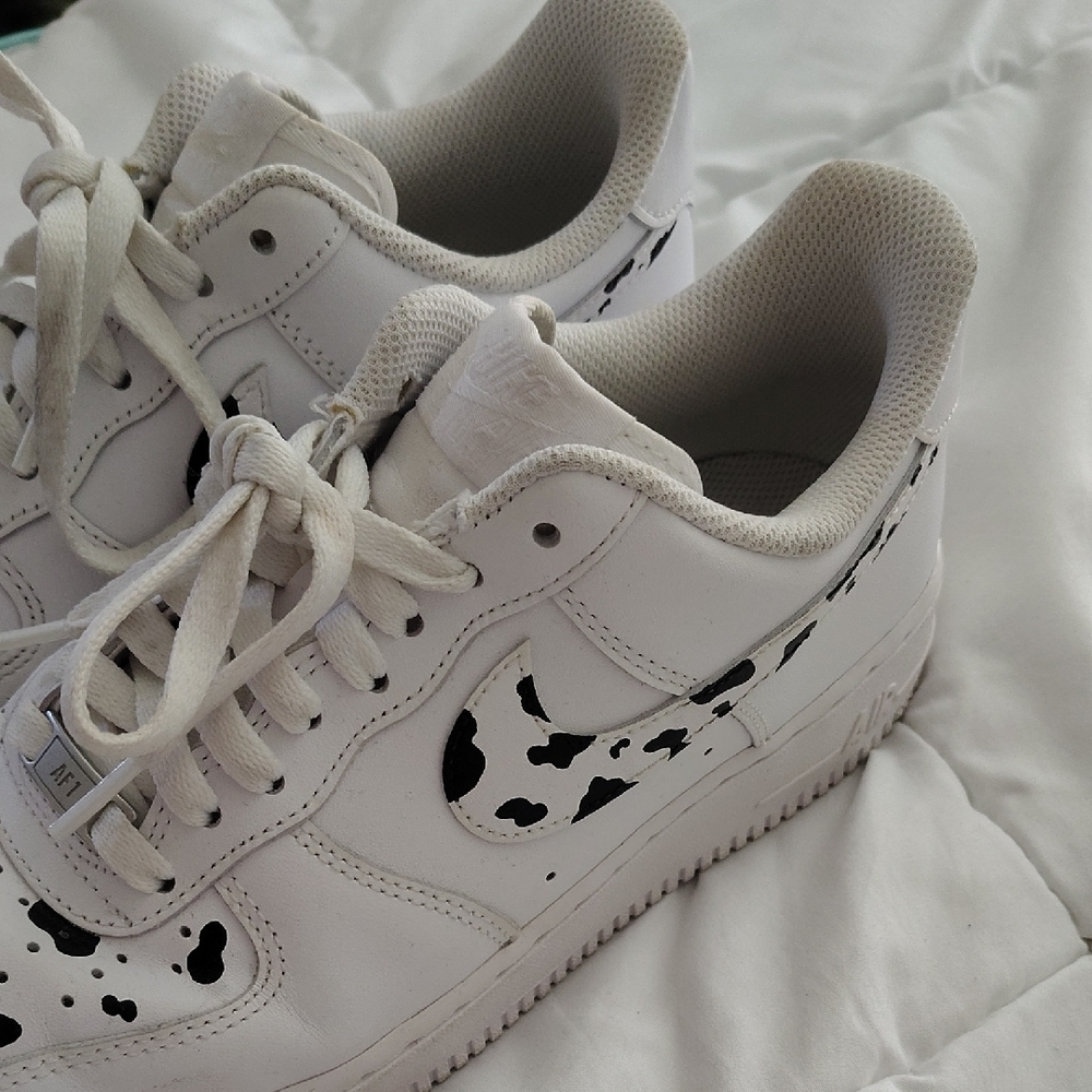 Custom Air Force 1's - Picture 2 of 4